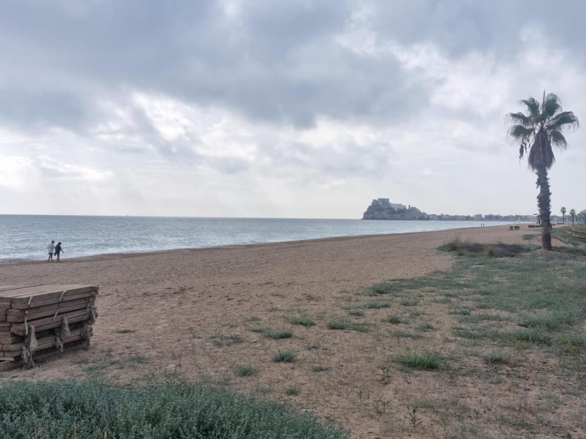 The Beach Across The Street Peñíscola Exterior foto