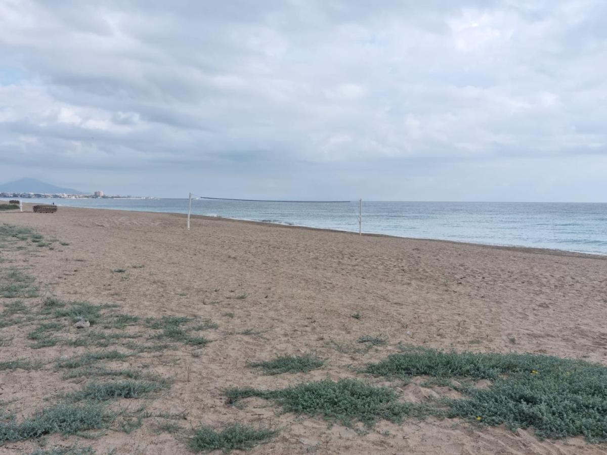 The Beach Across The Street Peñíscola Exterior foto